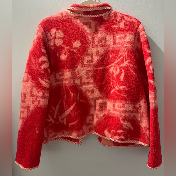 One-of-a-Kind Handmade Blanket Jacket — Graphic Fleece, “Seal” Patch, Size S/M - Picture 5 of 5